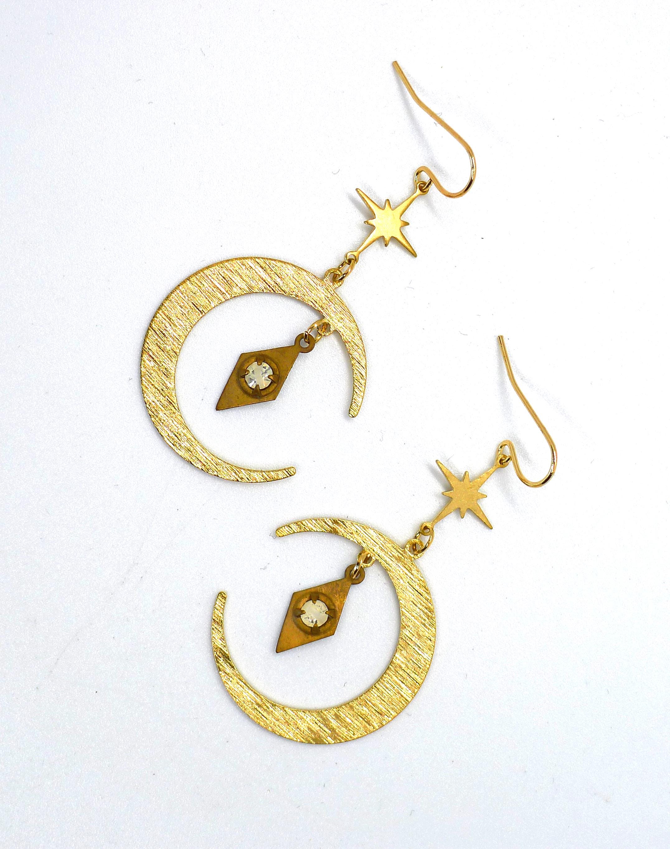 Crescent Moonbeams