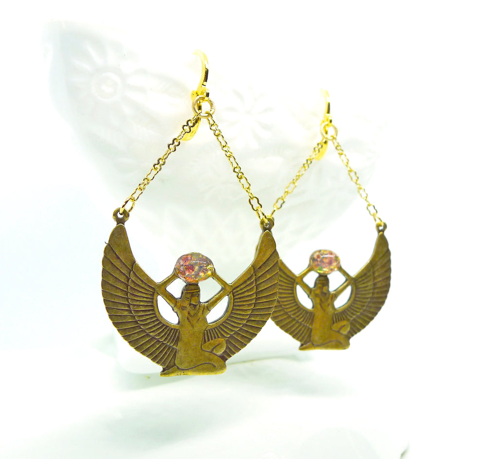 Isis Wings